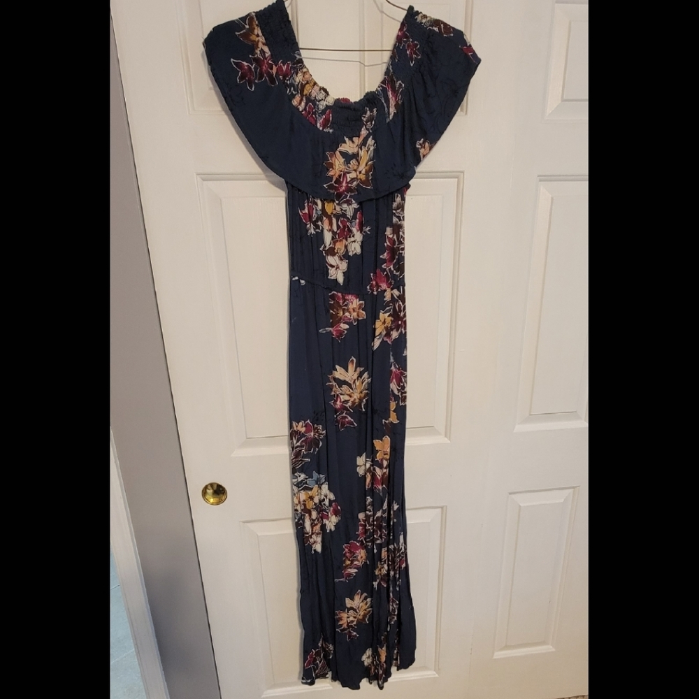 Off the shoulder floral maxi dress